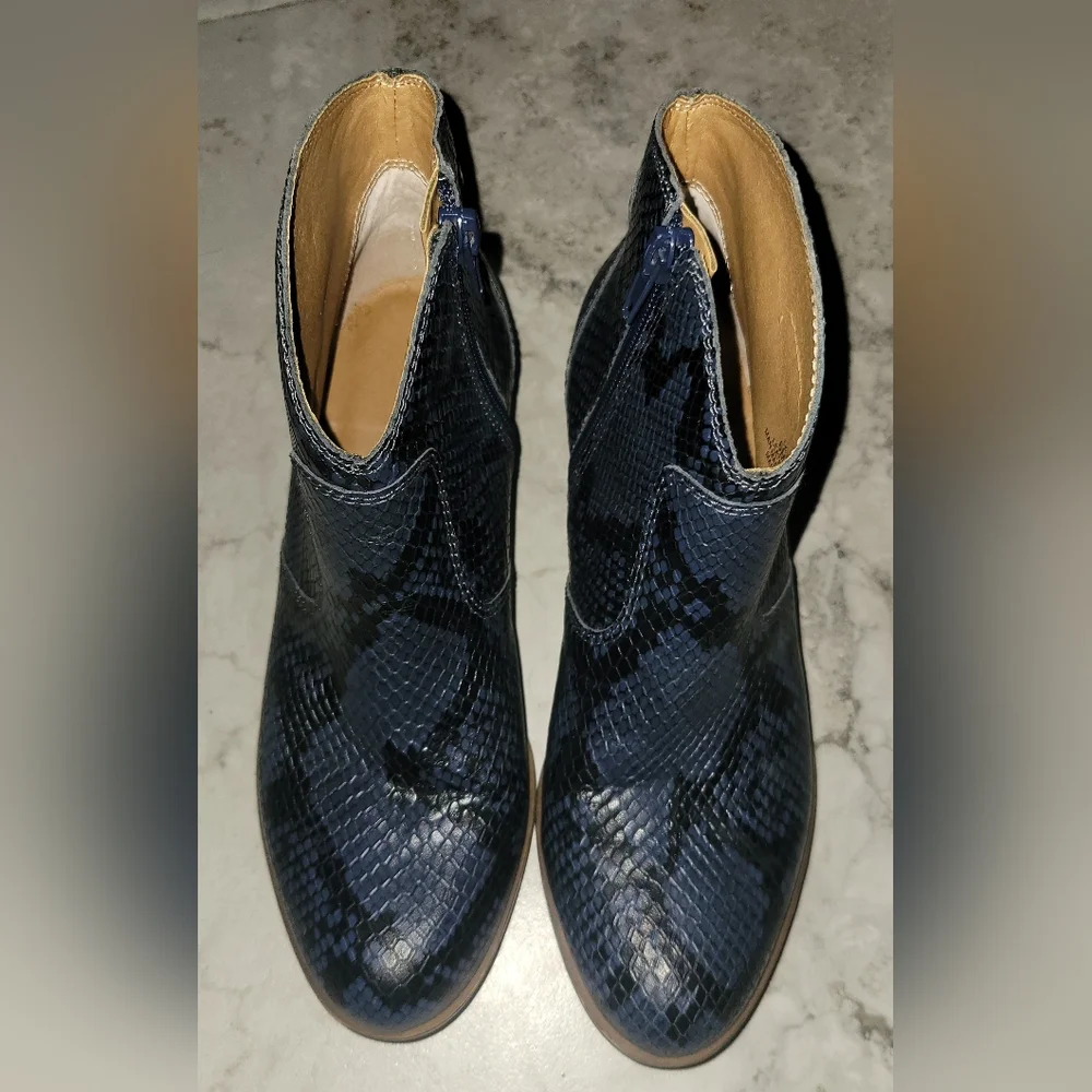 Lucky‎ Brand Belia Snakeskin Embossed Leather Western Ankle Booties Black Blue